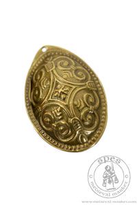 Ozdoby i biuteria - Medieval Market, Oval brooch richly decorated with floral motifs